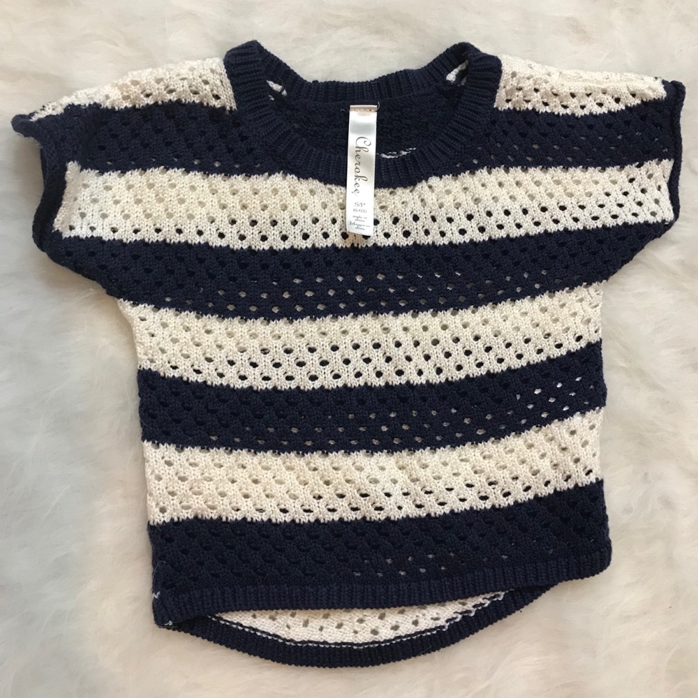girls size 6 navy sweater shirt